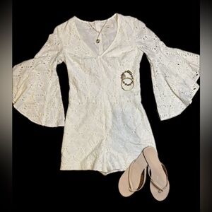 Trina Turk V-Neck Flare Bell Sleeve Romper Women's Size 0